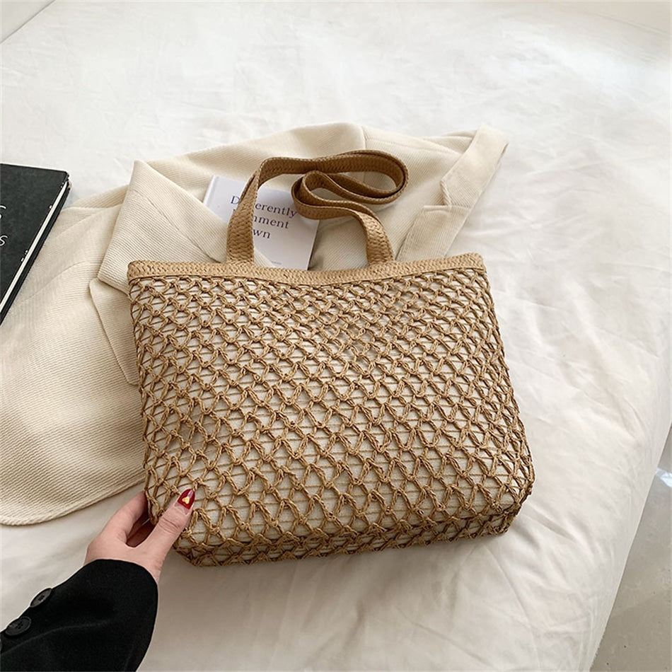 Golden woven handbag with a central zipper – beige variant, another view