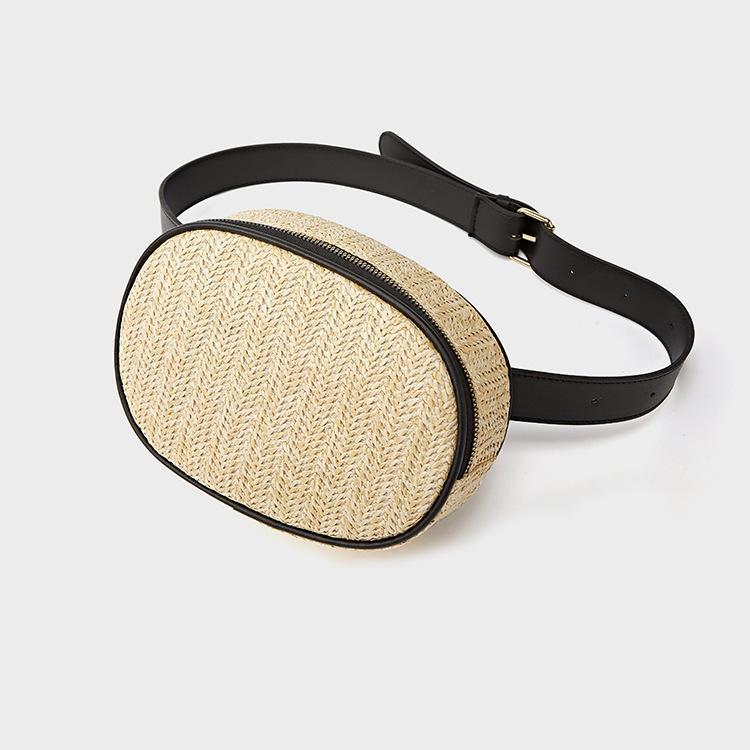Round woven straw belt bag – black variant, another view