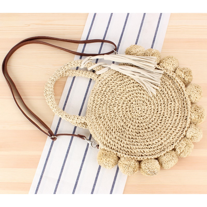 Vintage beige straw beach bag – another view (2)