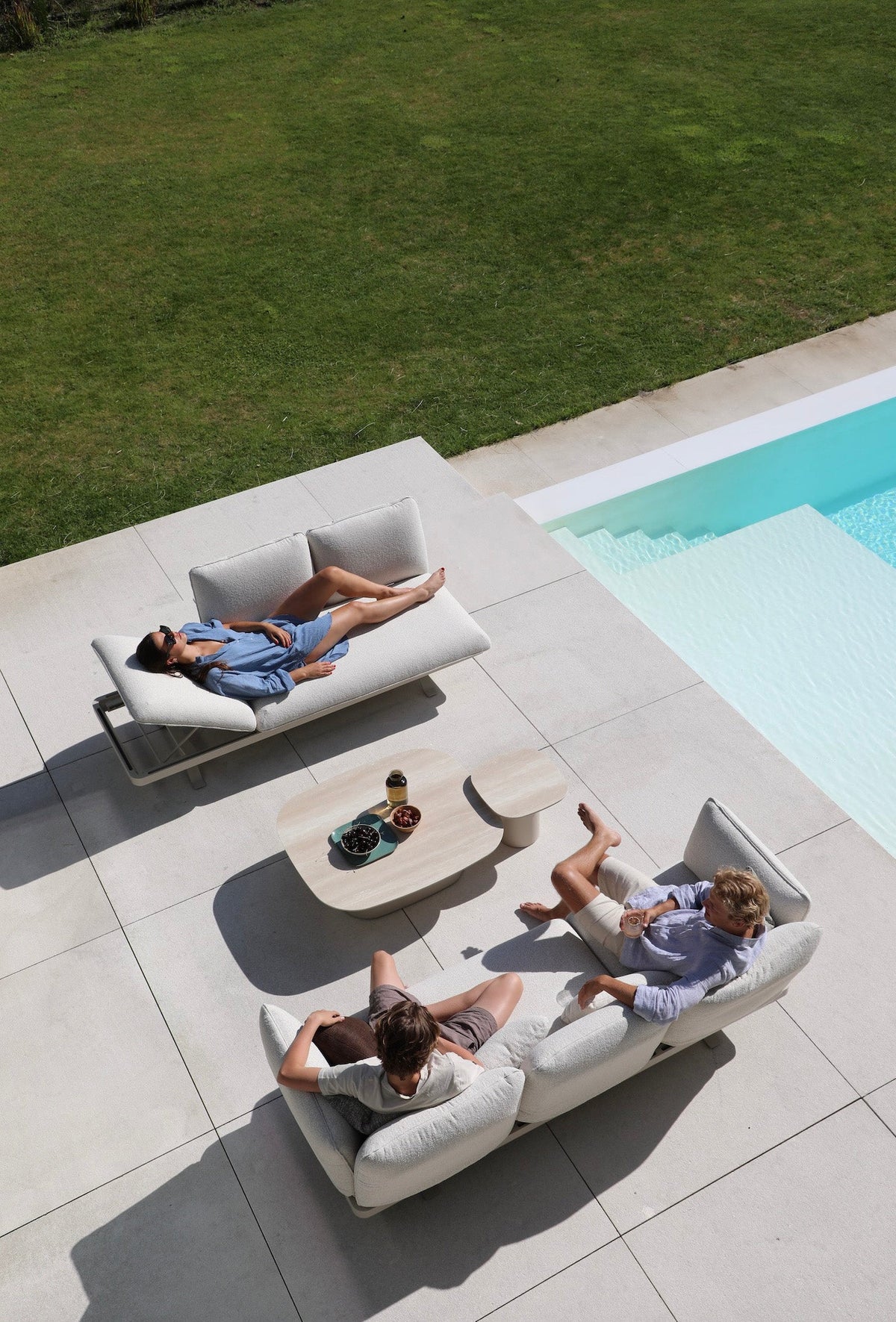 Camille convertible aluminum outdoor sectional made of two 3-seat sofas – shown outdoors (9)