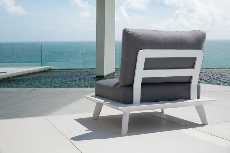Armless chair from the Tiny Mini white modular corner sofa – close-up detail