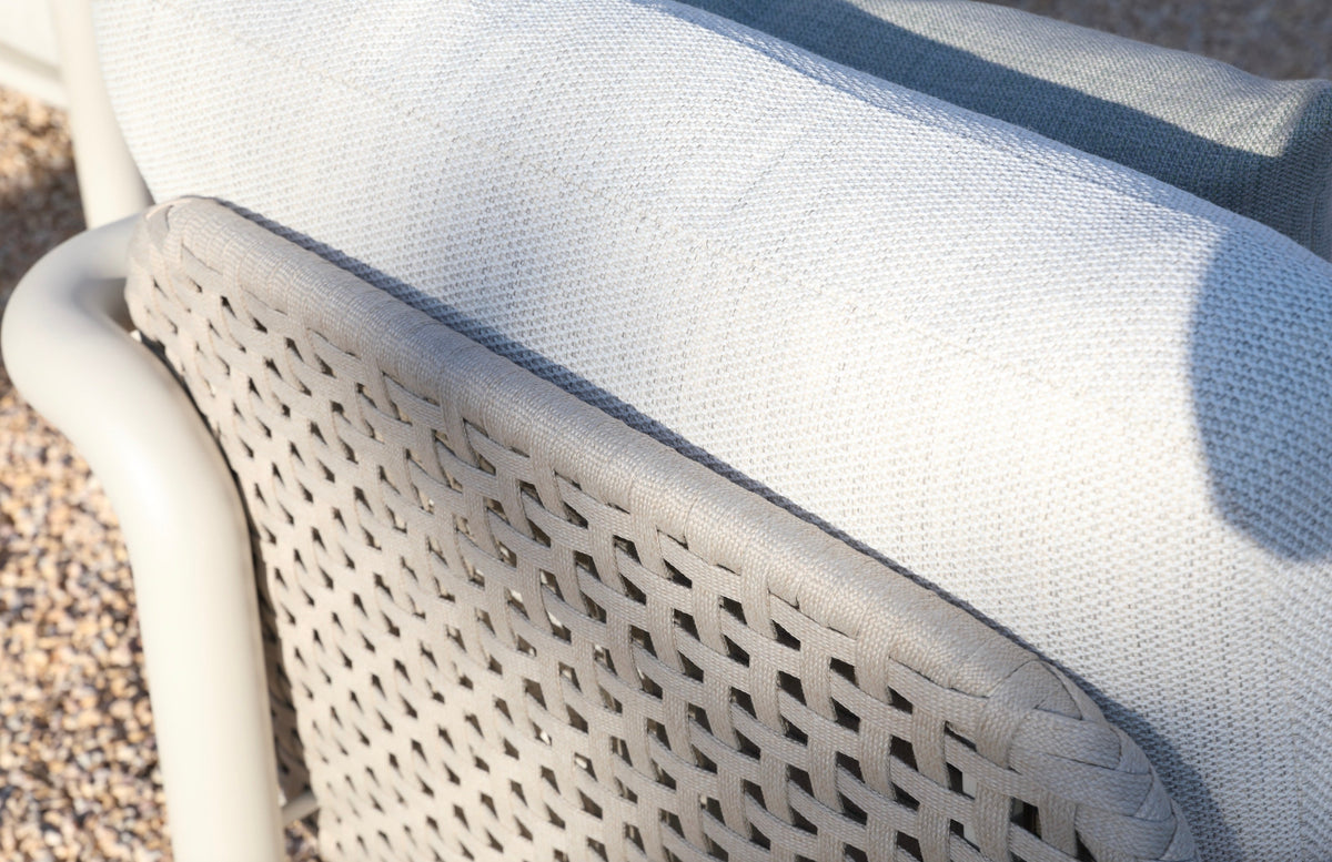 Amaia aluminum and rope patio set with cylindrical sofa and ceramic table – close-up detail