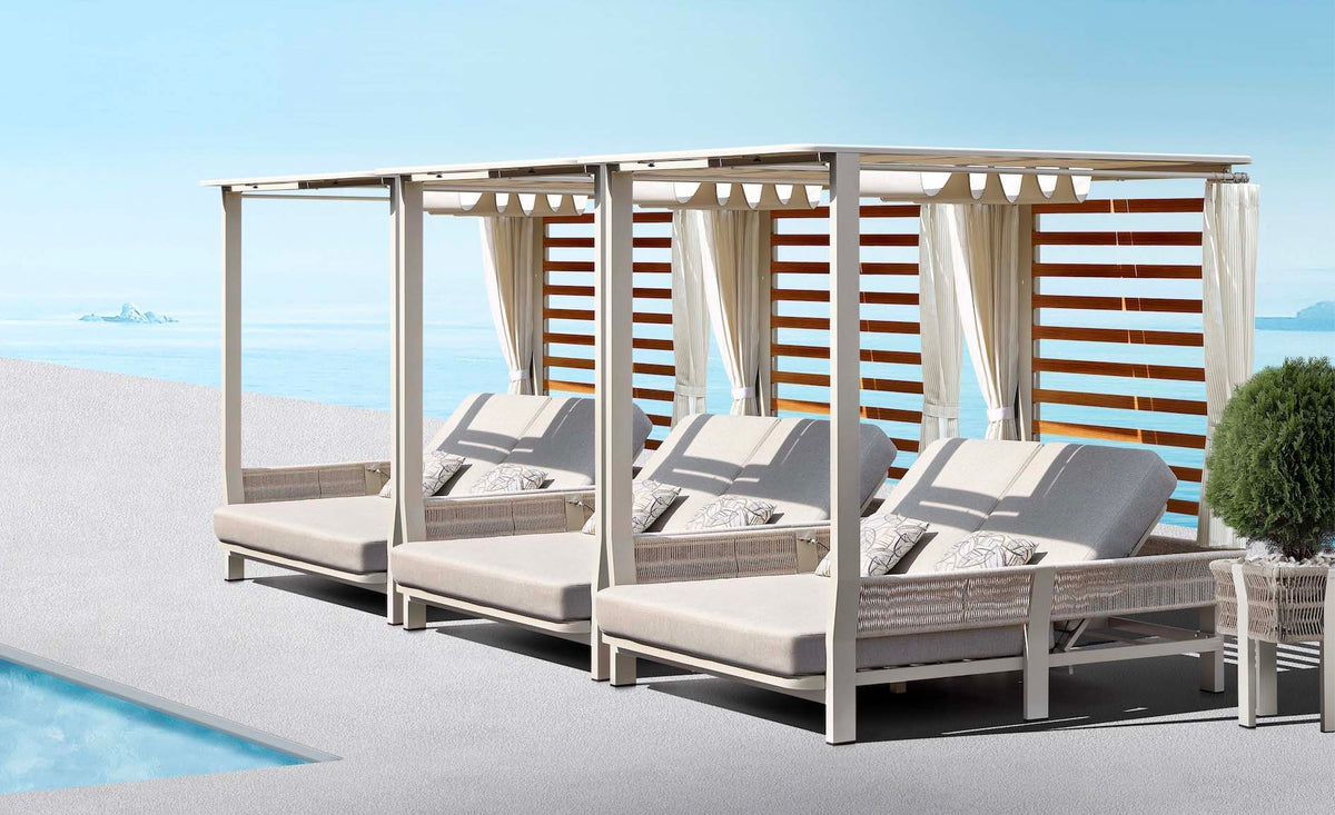 Olby aluminum and rope double pool bed with canopy – shown outdoors (4)