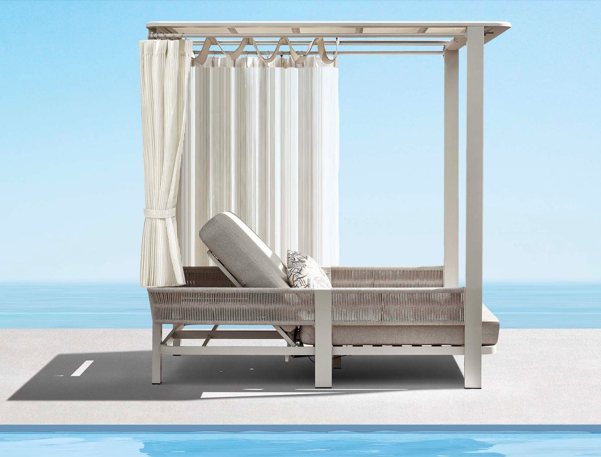 Olby aluminum and rope double pool bed with canopy – shown outdoors (5)