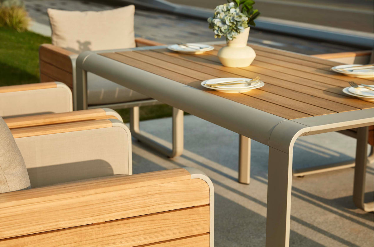 Talia aluminum and teak dining set with flip-up side tablets – close-up detail