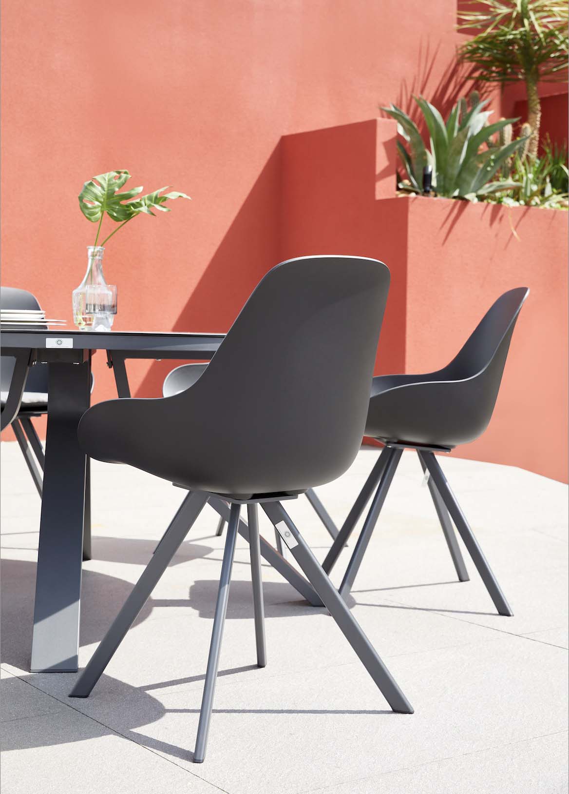 Mondo black outdoor dining chairs, set of 2 – shown outdoors (3)