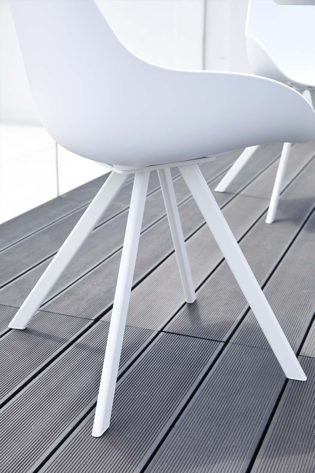 Mondo white outdoor dining chairs, set of 2 – close-up detail