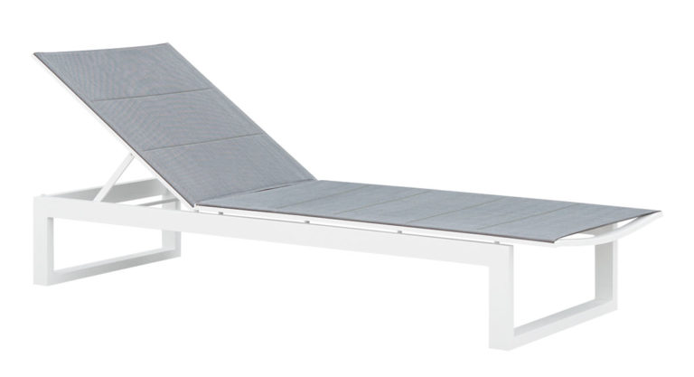 Como white and gray chaise lounge set of two with coffee table