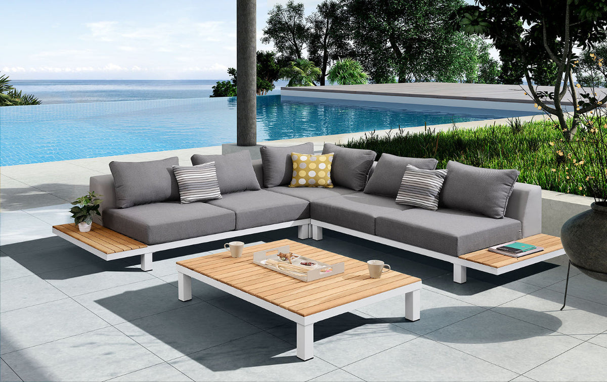 Orsy Cosy 5-seat white aluminum and teak corner sofa set – shown outdoors (4)