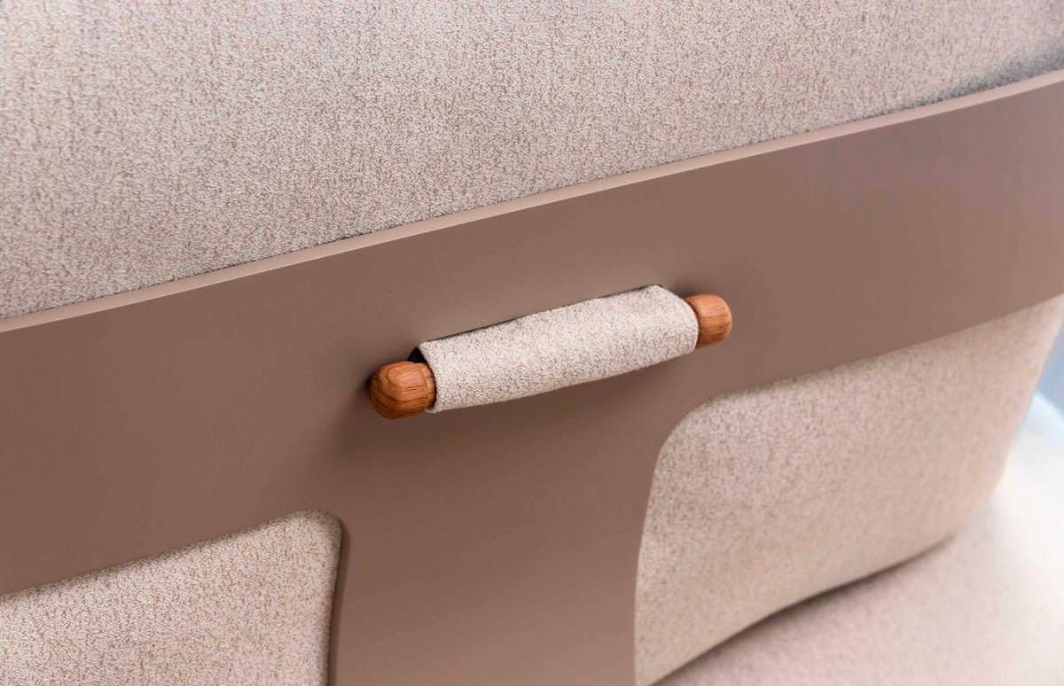 Elyo set of two curved beige aluminum outdoor armchairs – close-up detail (3)