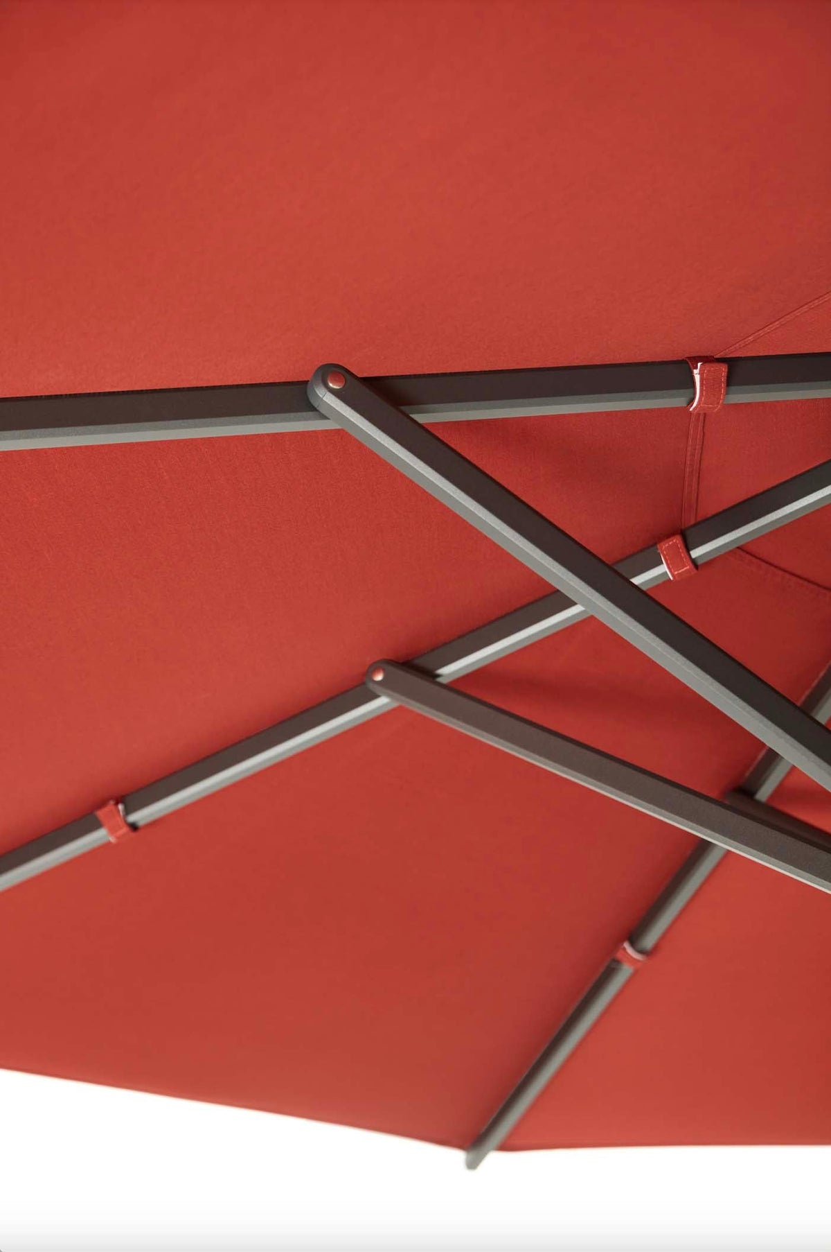 Loli red black aluminum patio umbrella, 2.75 x 2.75 m – close-up detail (3)