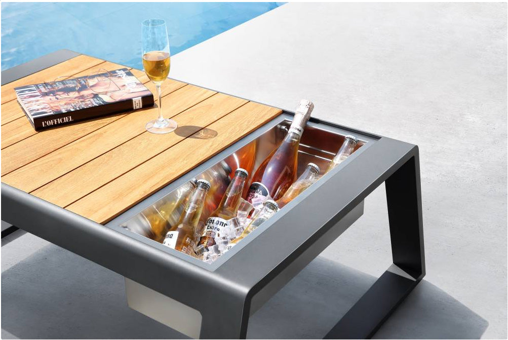 Cofy Mini black aluminum loveseat patio set with teak cooler coffee table – close-up detail