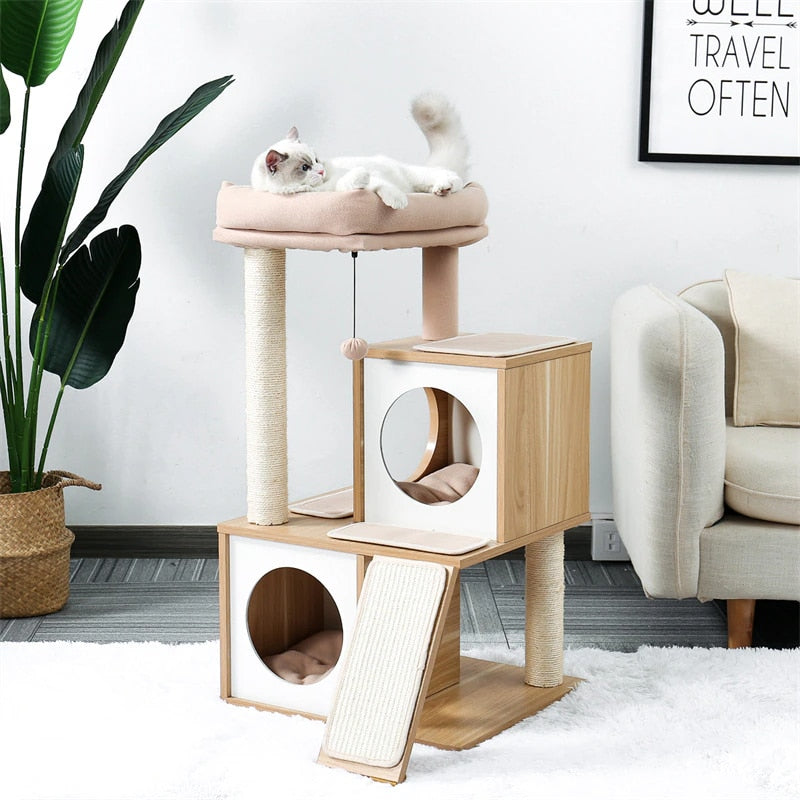 Mushroom-shaped rattan cat scratcher with twine trunk – shown in a room setting (2)
