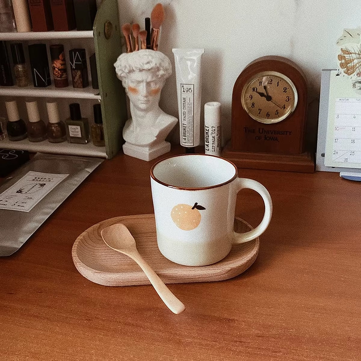 Retro oval woven bamboo platter – shown in a room setting (2)