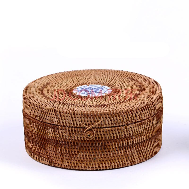Handwoven rattan box with an Andalusian-style hand-painted ceramic lid – another view