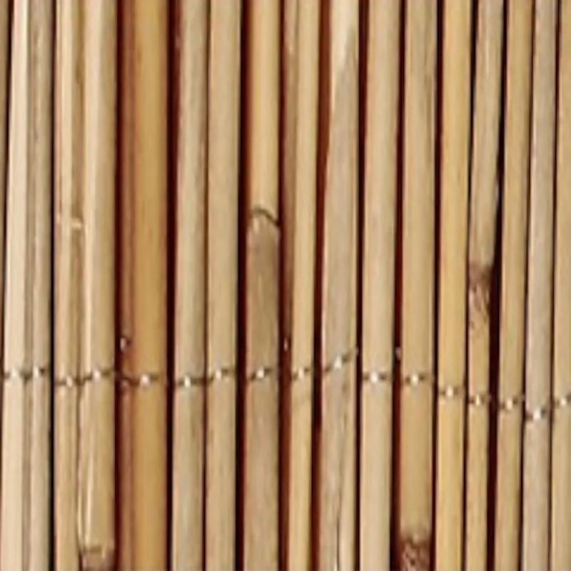 Dense natural bamboo privacy screen – close-up detail
