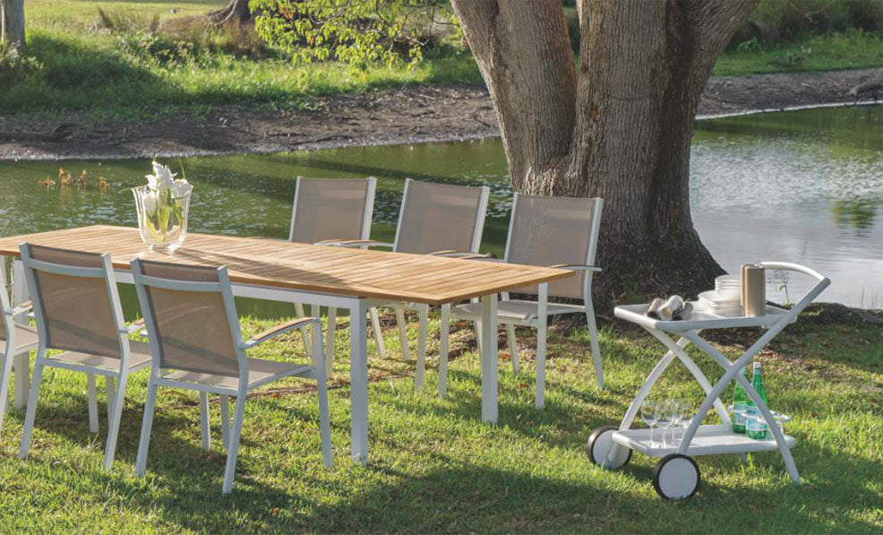 Belly two-tier aluminum outdoor serving cart – shown outdoors (4)