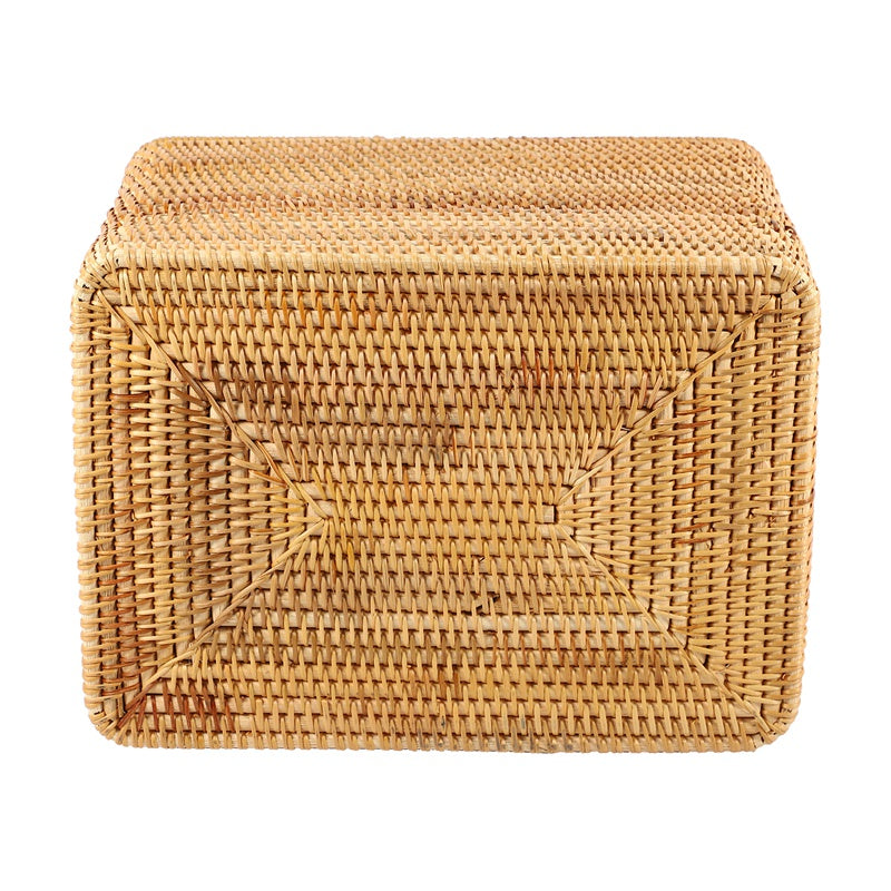 Large woven rattan trunk with side handles and a removable lid – close-up detail (2)