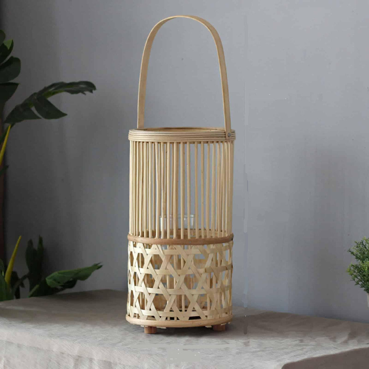 Hand-interlaced woven bamboo lantern