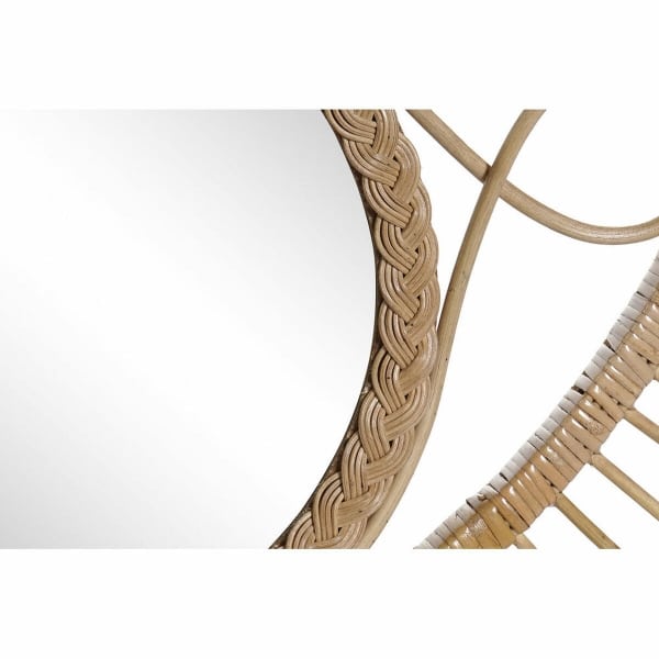 Eye-shaped rattan mirror tapered at both ends – close-up detail