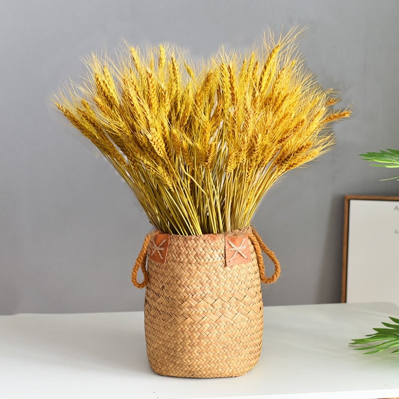 Handwoven natural fiber decorative basket