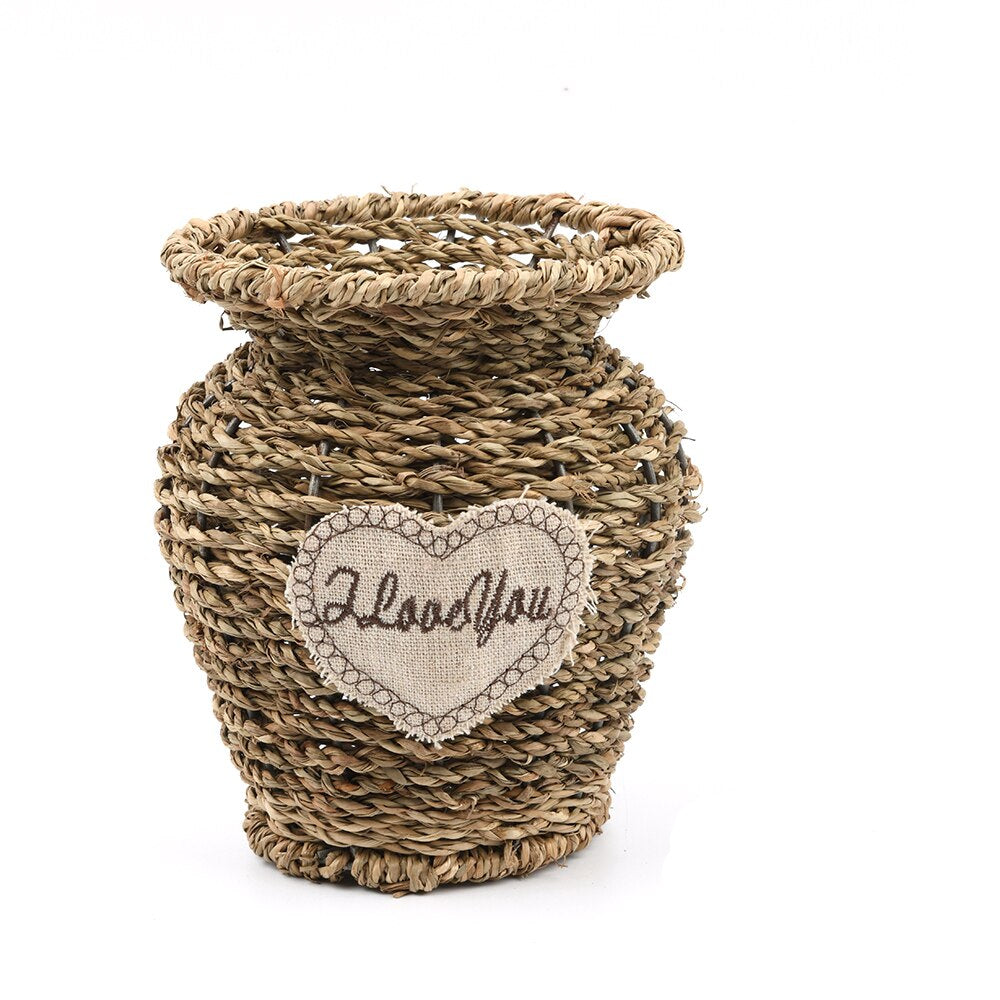 Small rattan flower vase with an i love you inscription
