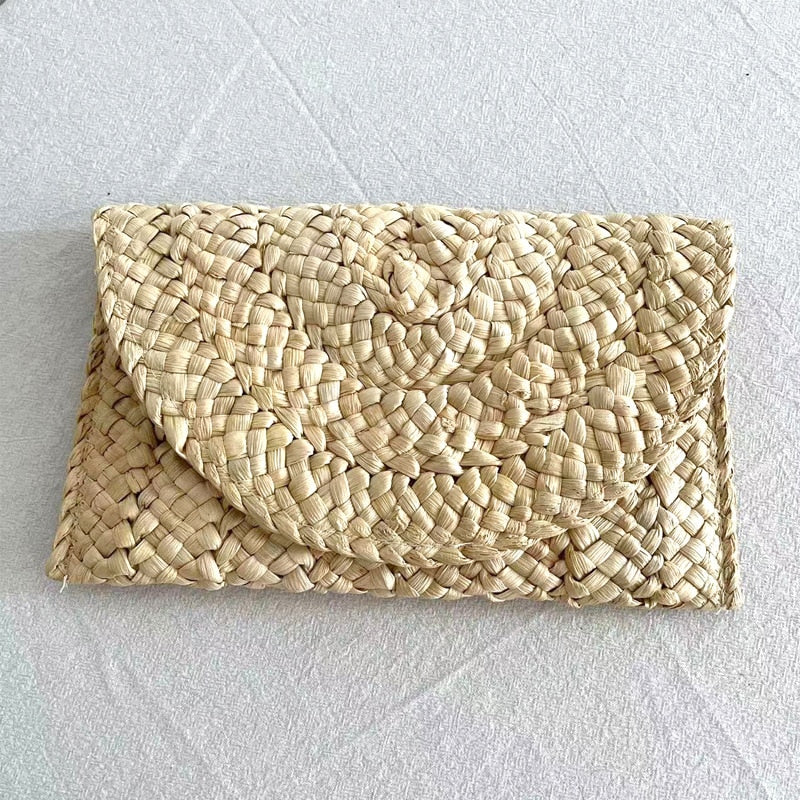 Handmade structured straw clutch – beige variant, another view