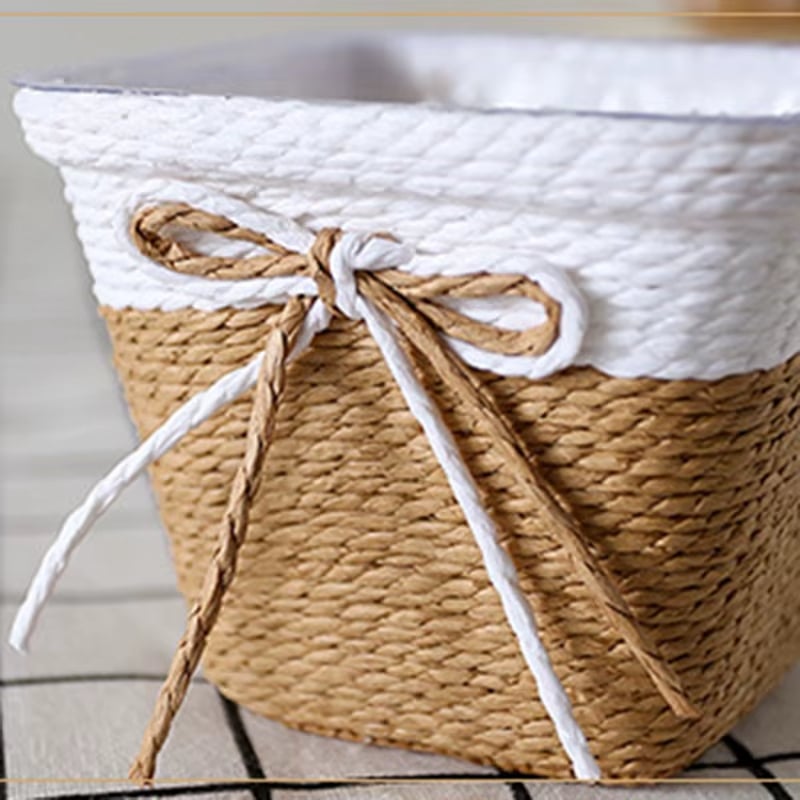 Square undyed natural rattan planter – close-up detail