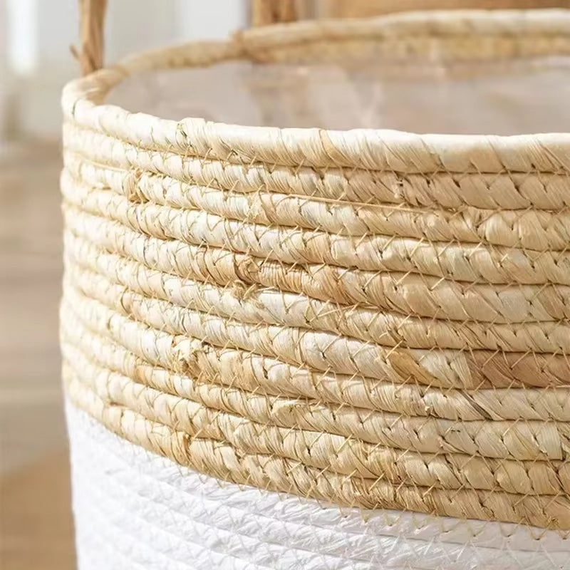 Round hand-braided rattan planter with a natural finish – close-up detail (2)