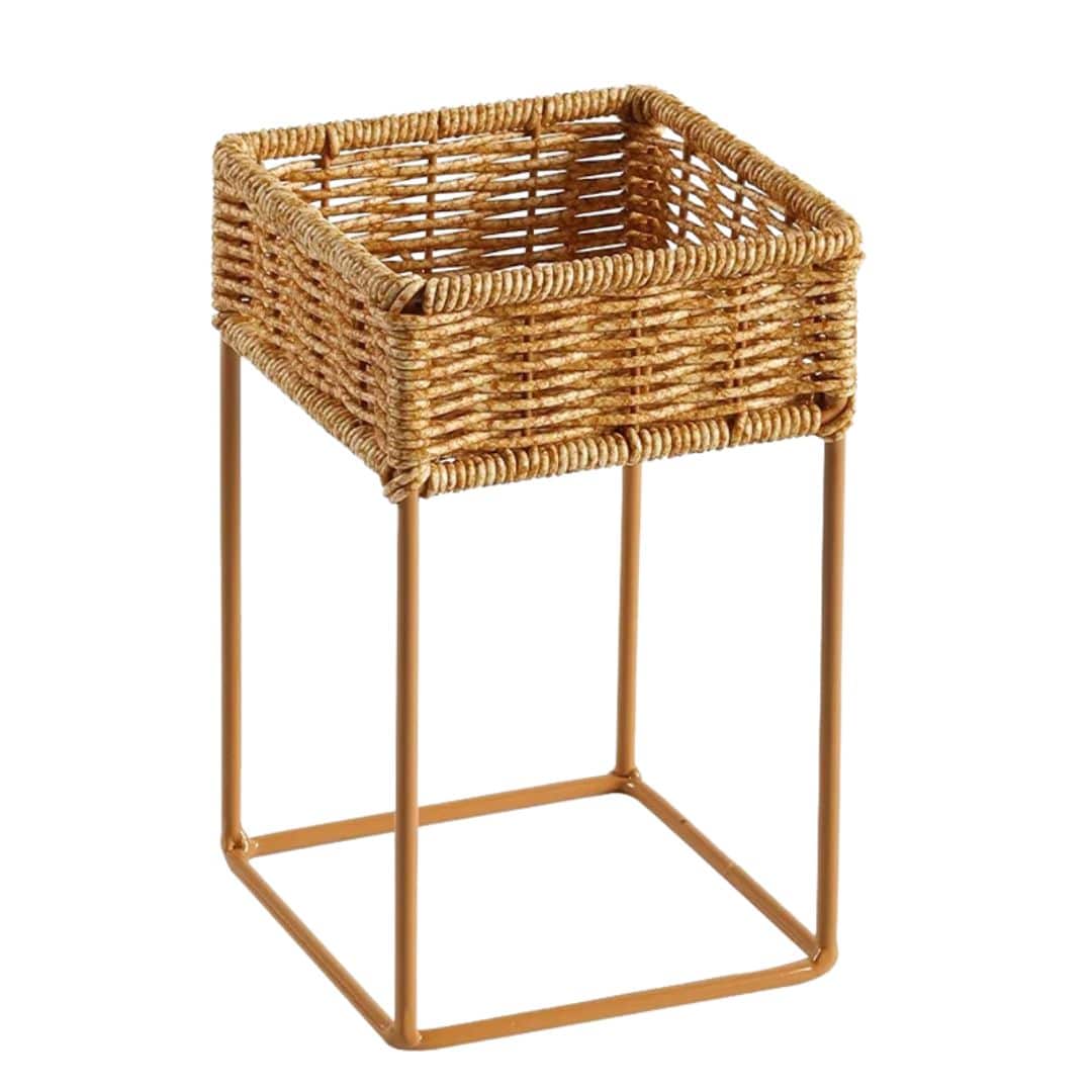 Footed square rattan planter