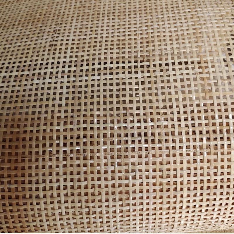 Two-tone checkerboard rattan webbing roll – close-up detail (2)