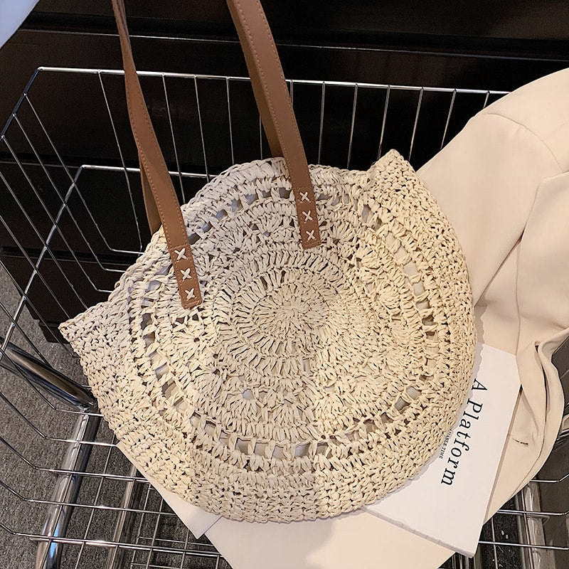 Golden brown woven beach bag – close-up detail