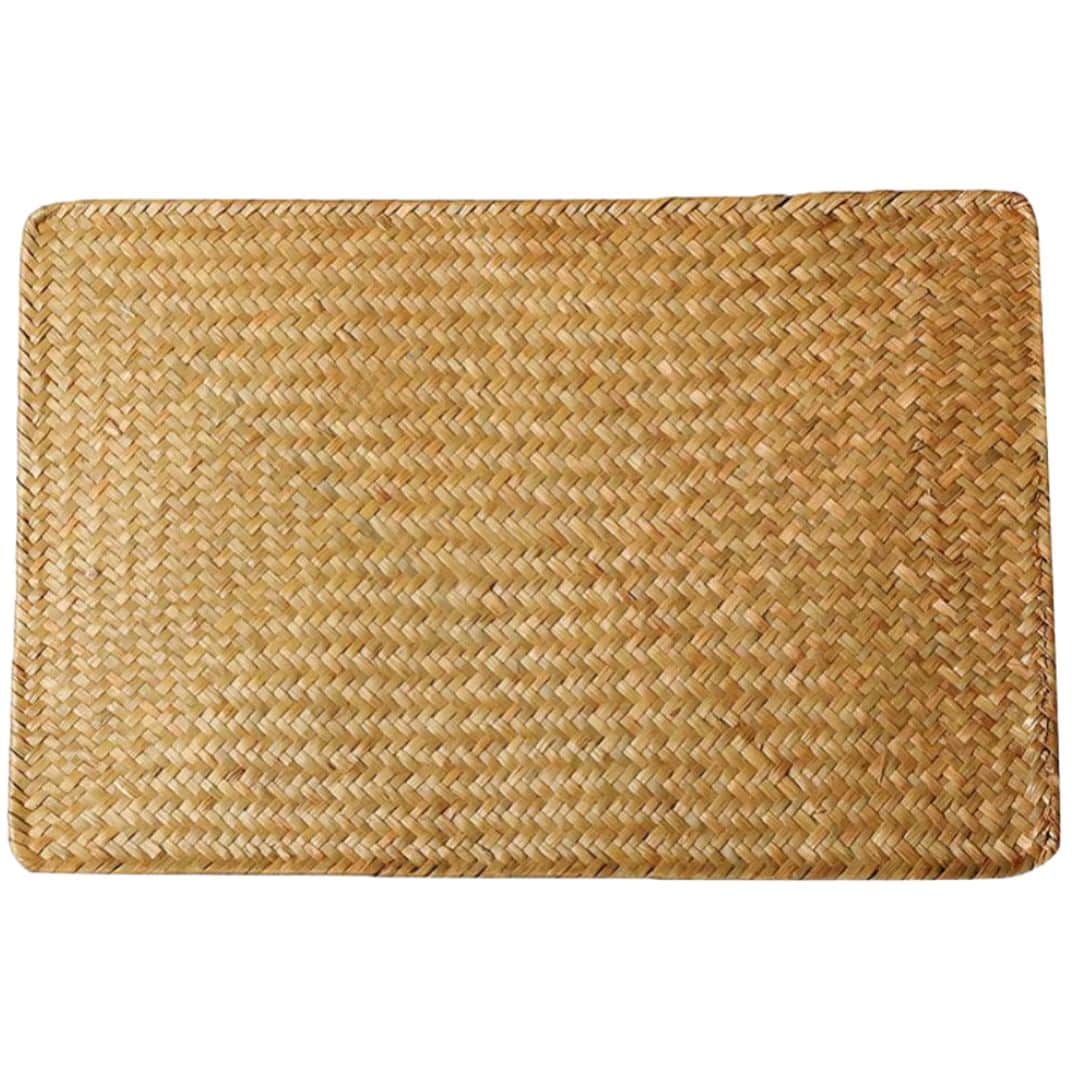 Rectangular flat-woven Japanese-style bamboo placemat