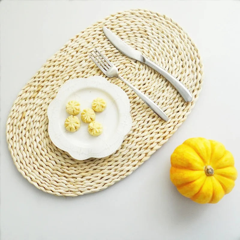 Oval hand-braided corn husk placemat – shown in a room setting (2)
