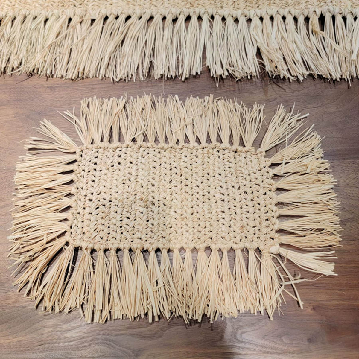 Rectangular hand-braided beige straw placemat