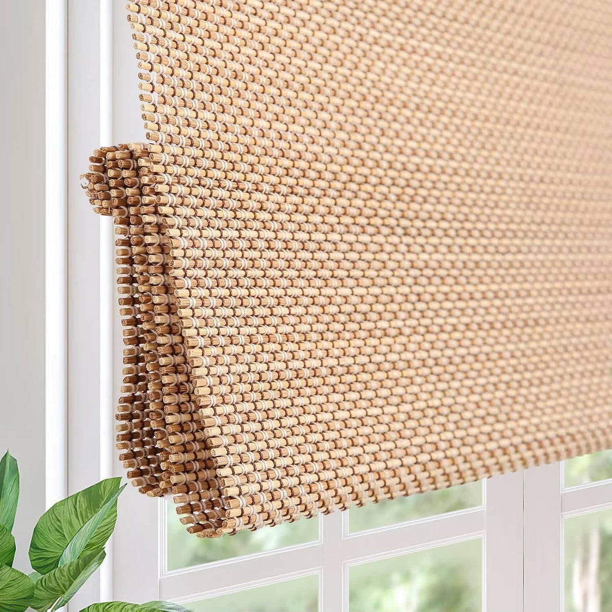 Hand-woven bamboo privacy blind with golden highlights – close-up detail (2)