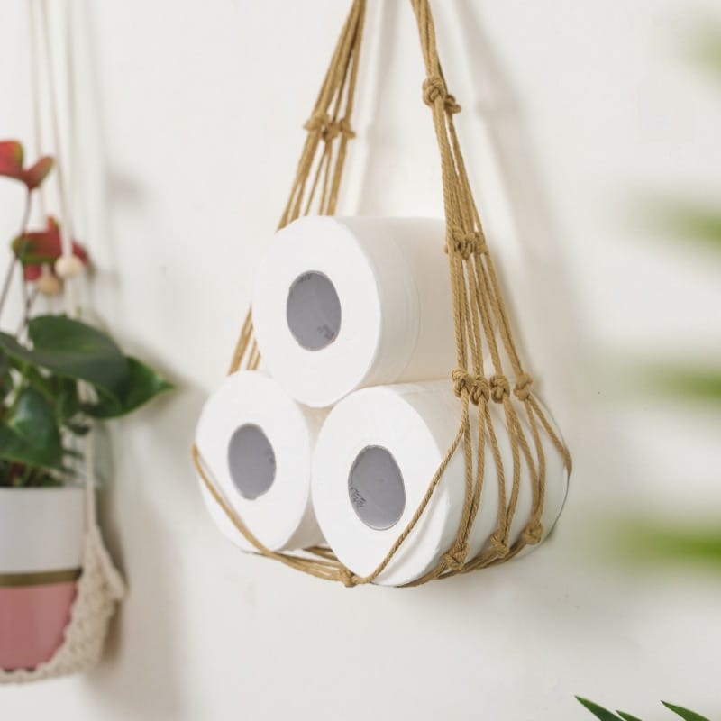 Nordic hanging natural fiber rope holder – beige variant, shown in a room setting
