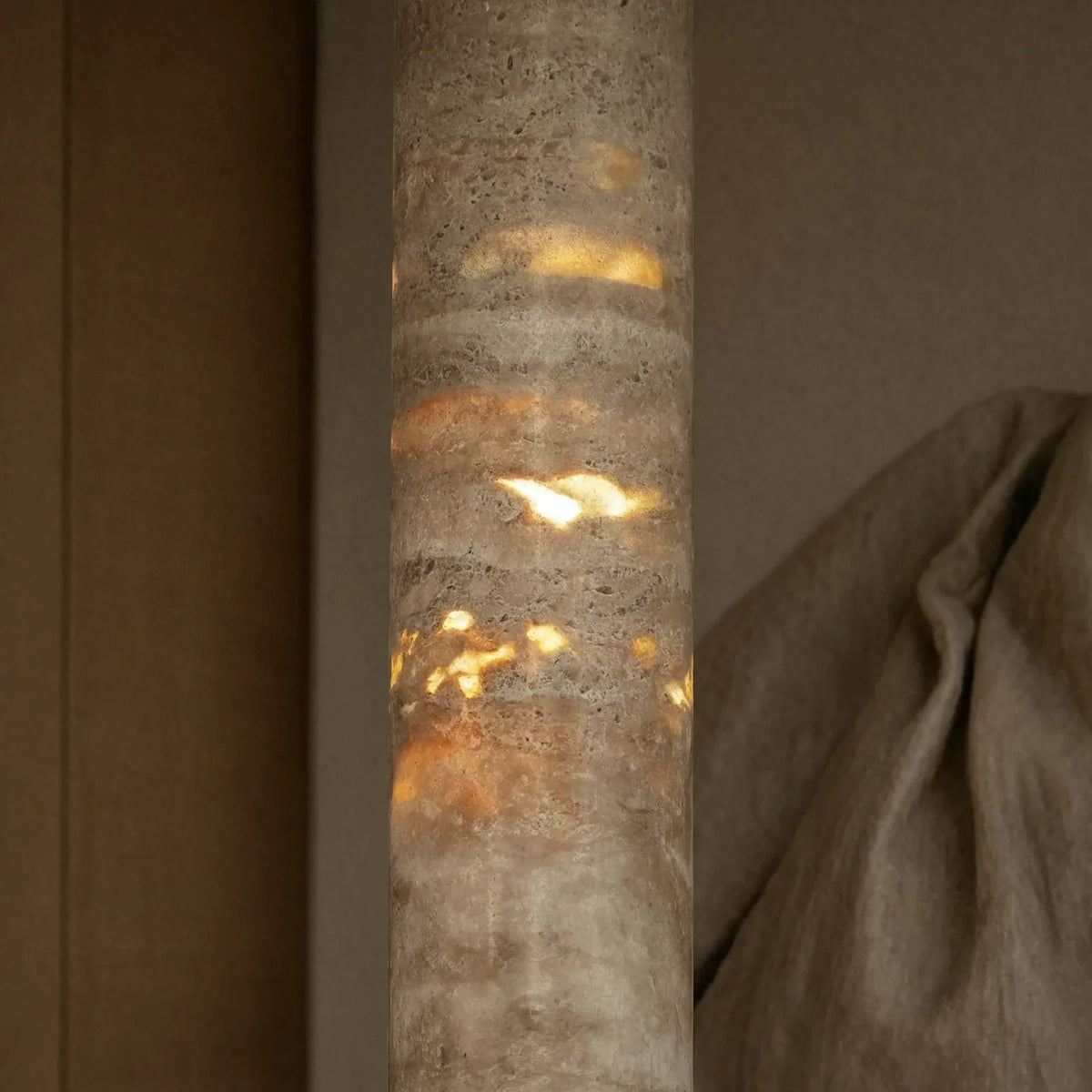 Camarina slim travertine tube pendant light – close-up detail