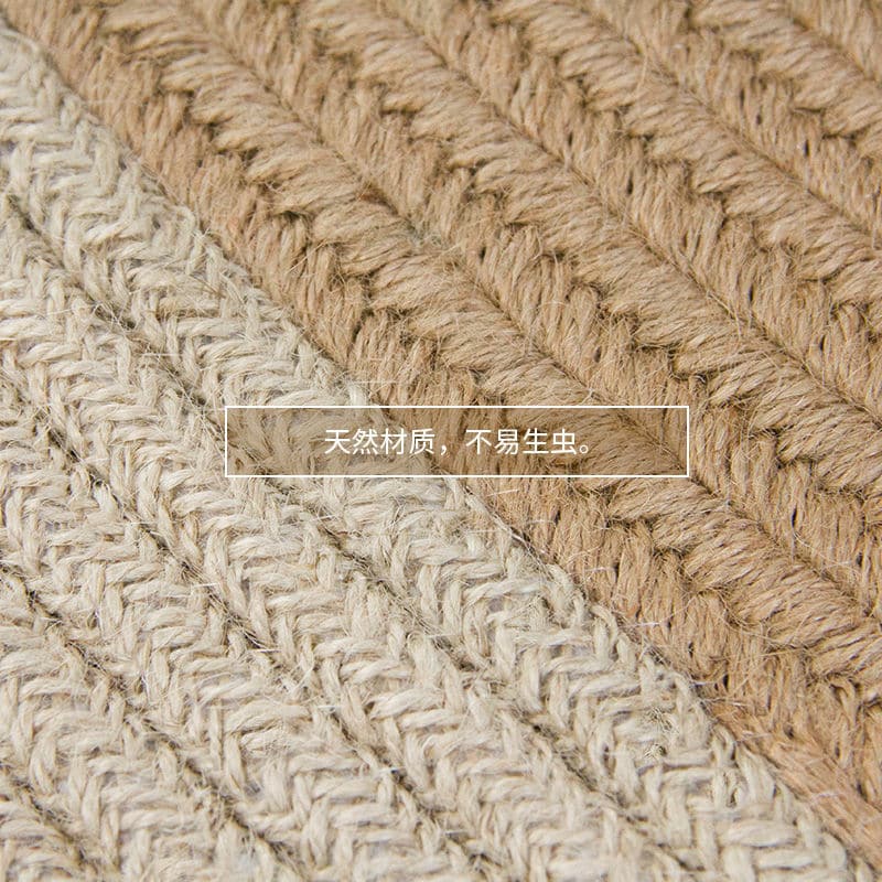 Round natural jute rug with a golden tone – close-up detail (2)