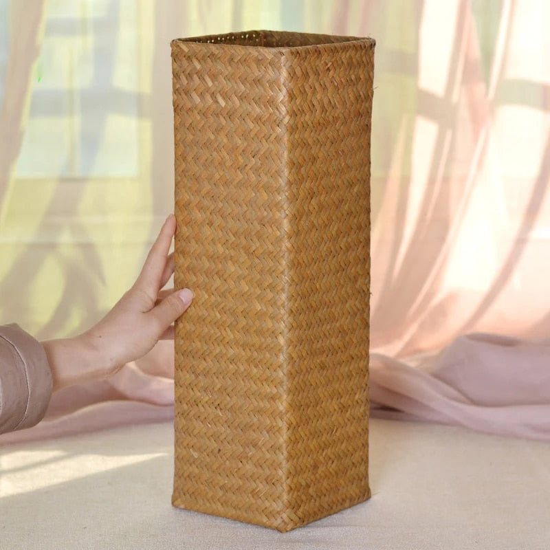 Rectangular handwoven golden bamboo vase – close-up detail