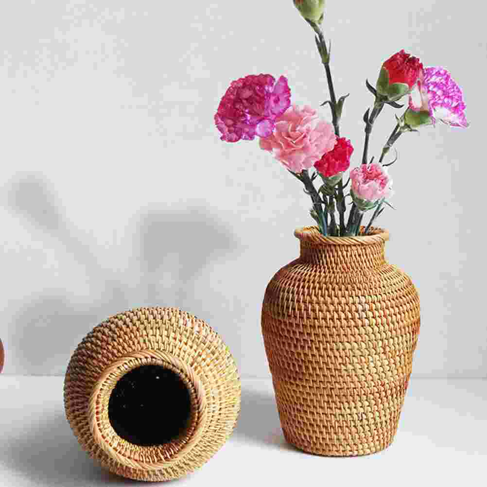 Rounded woven raw rattan dried flower vase