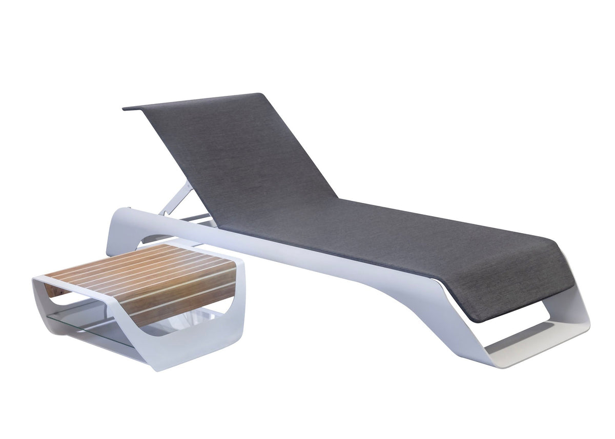 Onda white aluminum pool lounger with teak side table