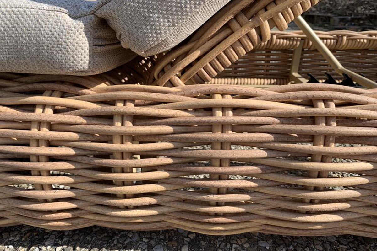 Bali hand-woven round resin wicker chaise lounge – close-up detail