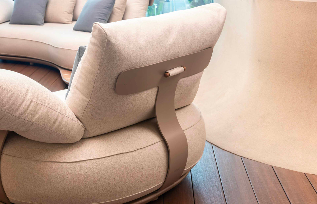 Elyo set of two curved beige aluminum outdoor armchairs – close-up detail (2)