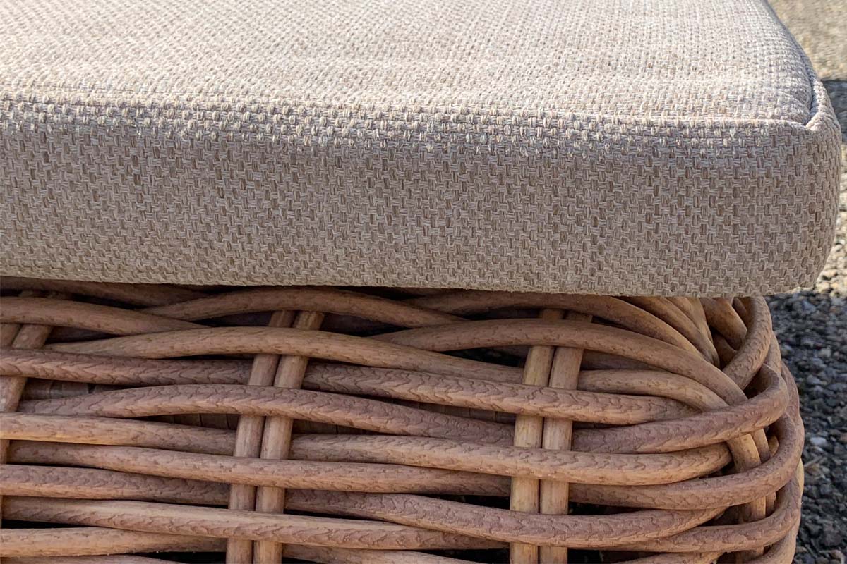 Bali hand-woven round resin wicker chaise lounge – close-up detail (2)
