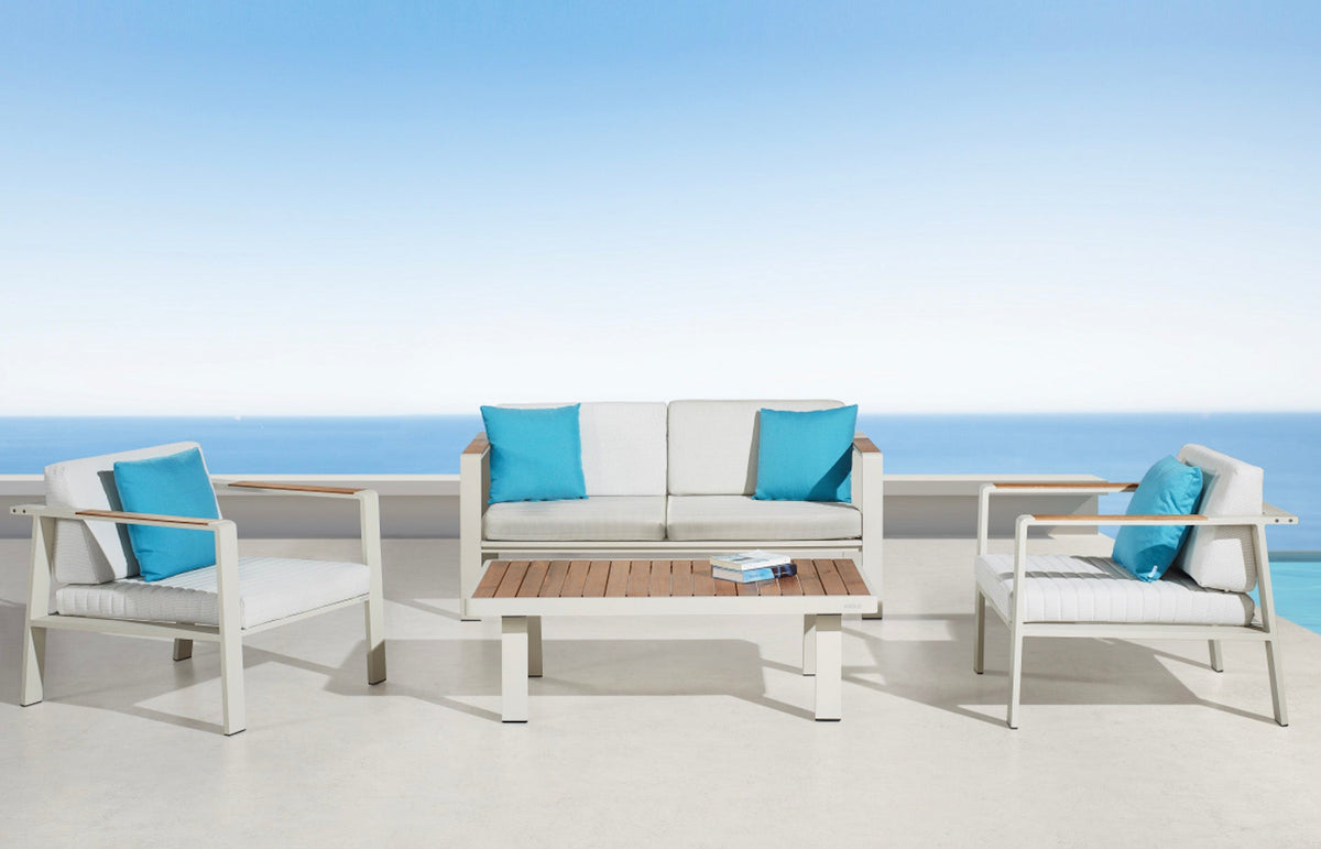 Noffy 4-seat aluminum and teak conversation set – shown outdoors (3)