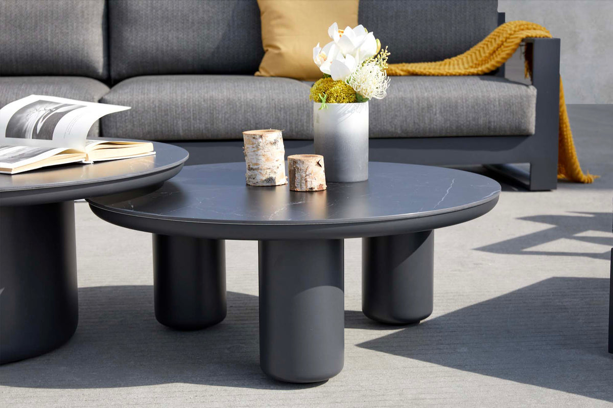 Coffee table from the Iris 7-seat black modular aluminum outdoor sectional – close-up detail