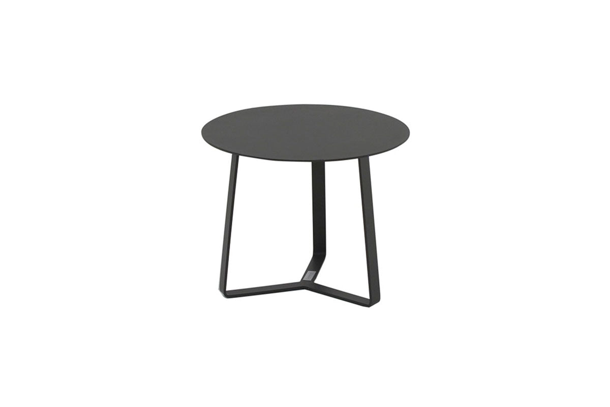 Nicky black aluminum chaise lounges, set of 2 with round table – another view