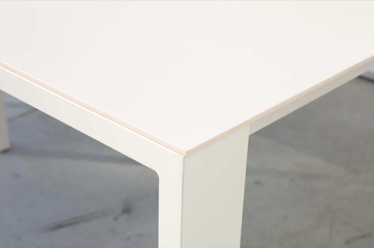 Como aluminum ceramic-top outdoor dining set – close-up detail