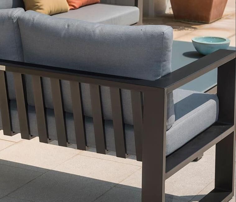 Belly black aluminum 3-seat outdoor sofa module – close-up detail